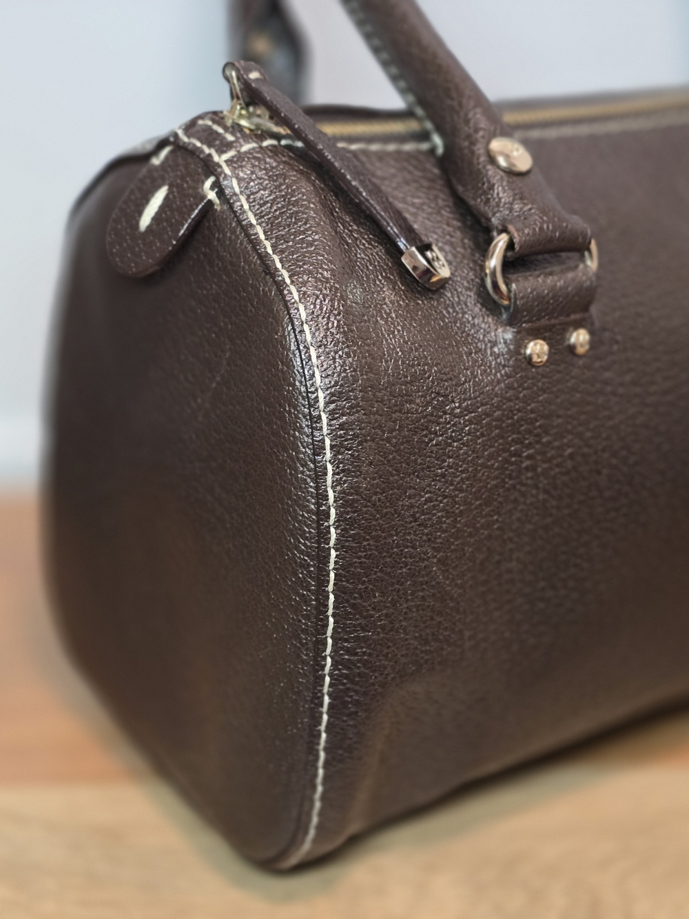 kate spade Vintage Brown Pebbled Leather Satchel with Gold Hardware - Picture 5 of 16